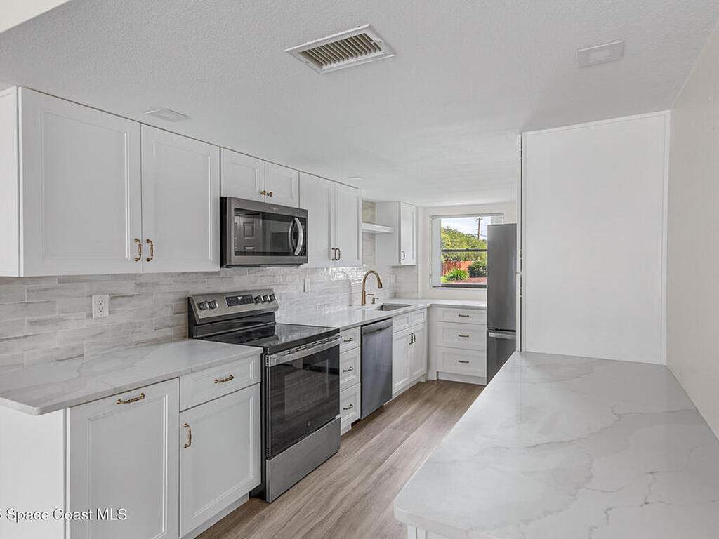 305 Tangle Run Boulevard, Suntree, FL 32940