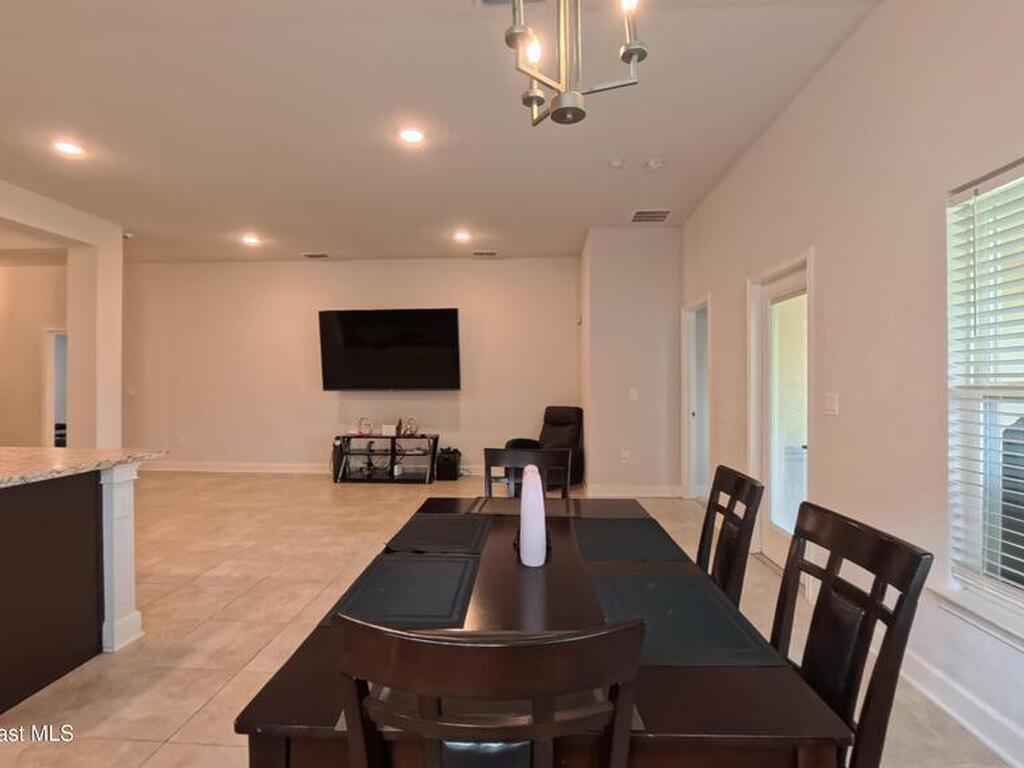 499 Meadow Pointe Drive, Haines City, FL 33844