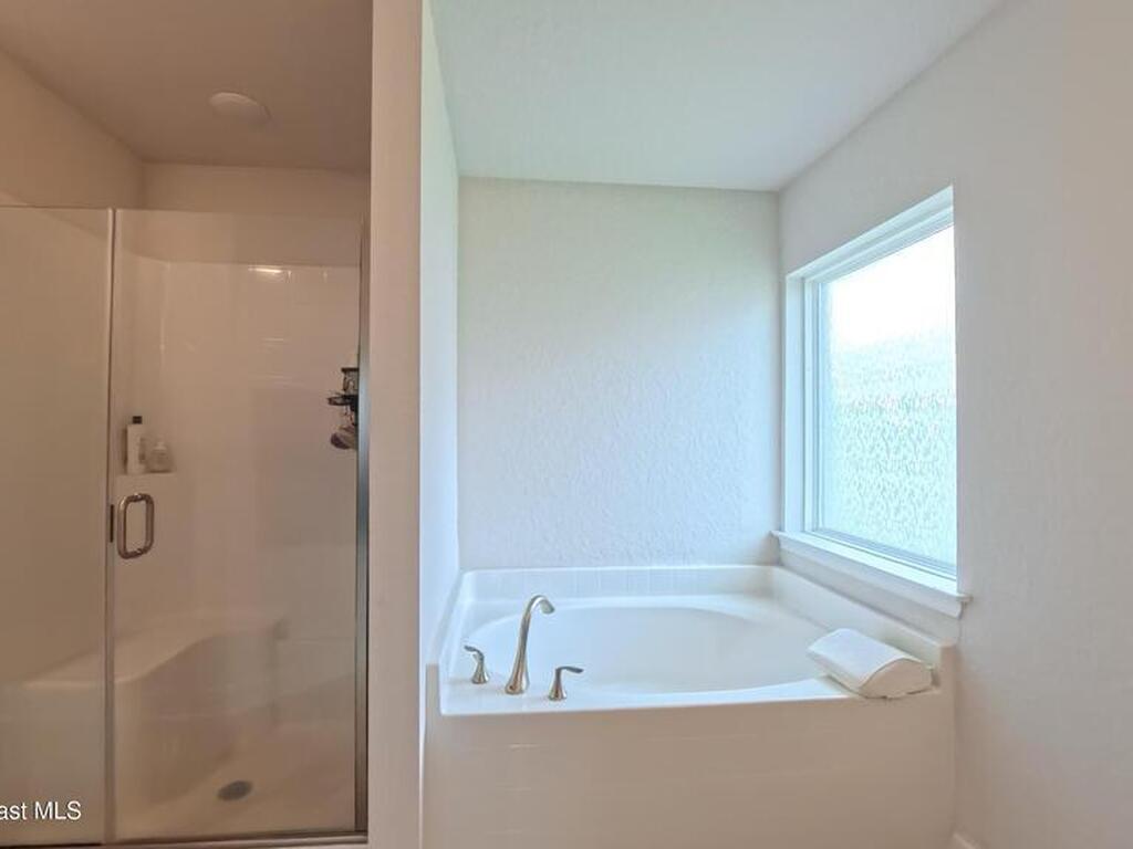 499 Meadow Pointe Drive, Haines City, FL 33844