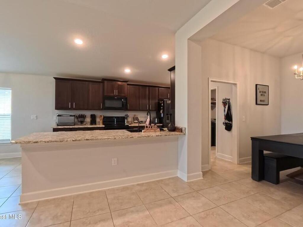 499 Meadow Pointe Drive, Haines City, FL 33844