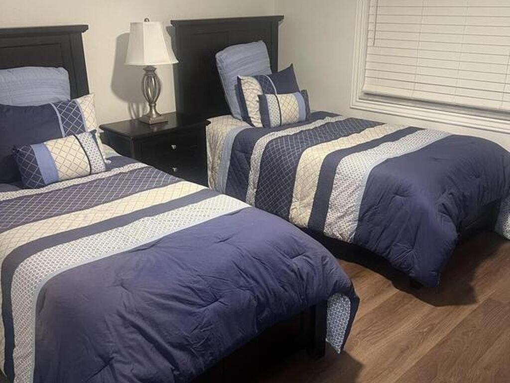 760 S Brevard Avenue, Cocoa Beach, FL 32931