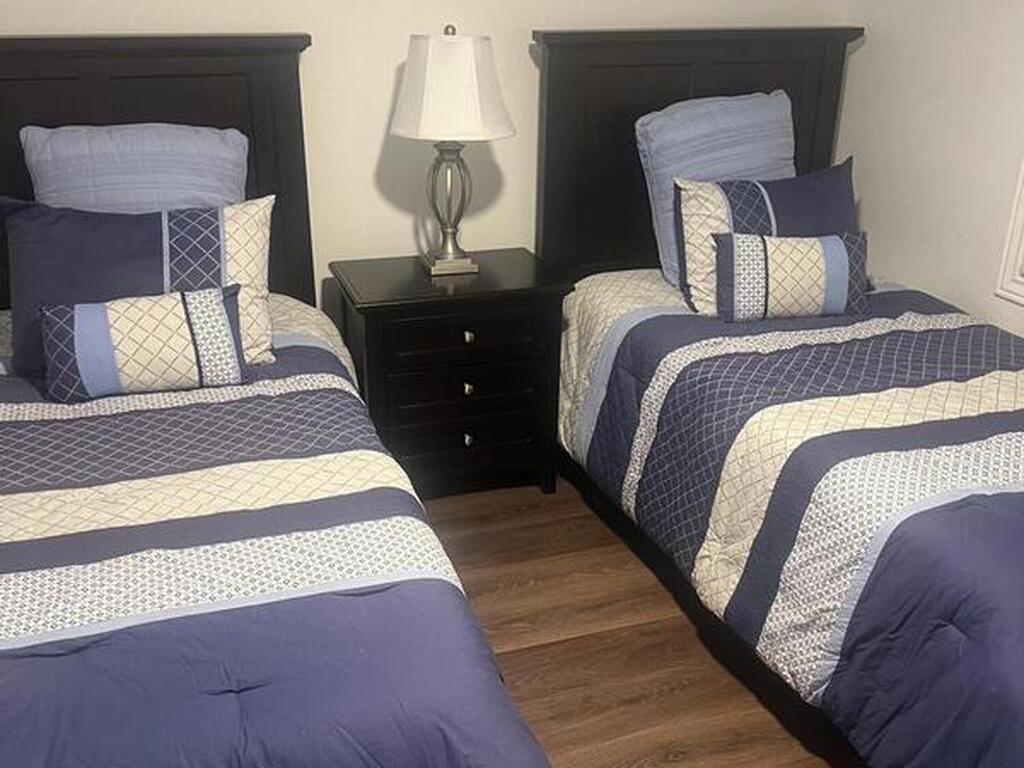 760 S Brevard Avenue, Cocoa Beach, FL 32931