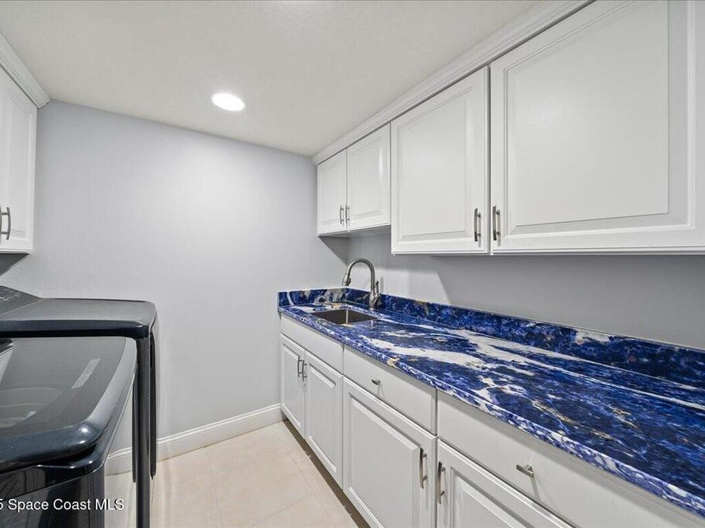 752 Bayside Dr, Cape Canaveral, FL 32920