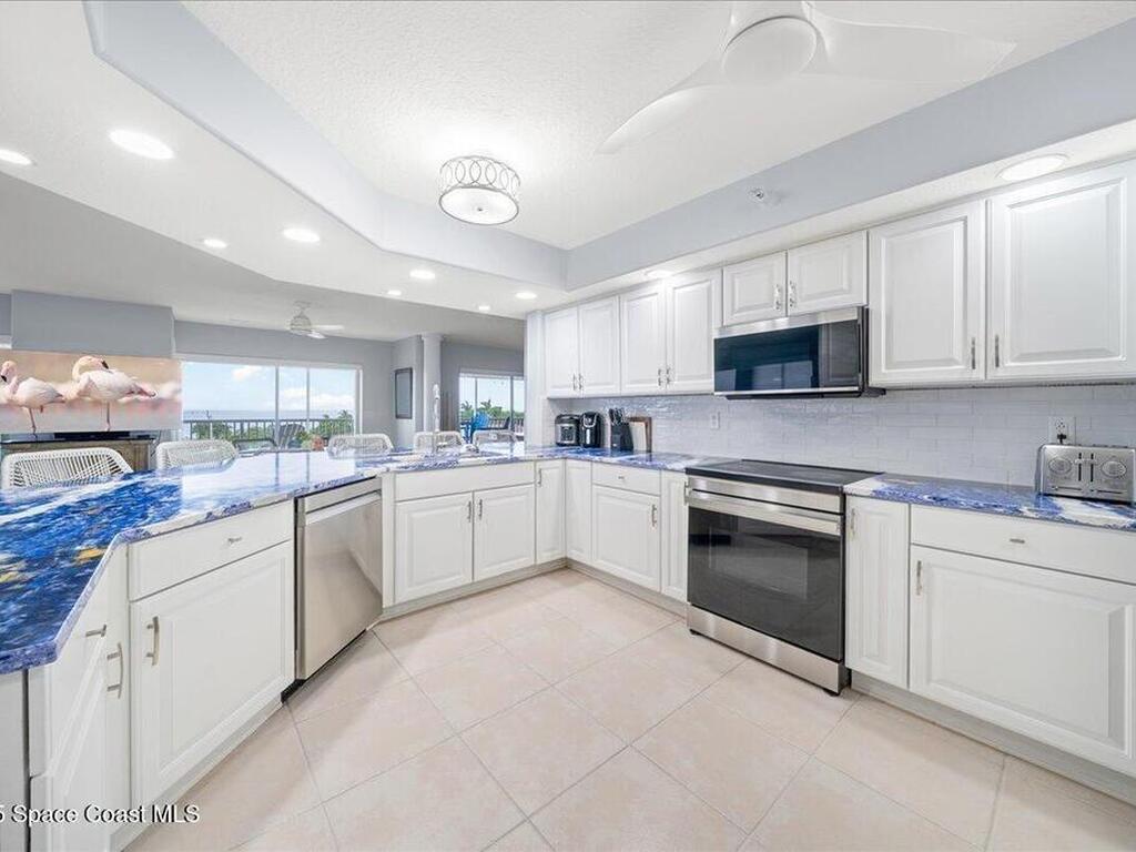 752 Bayside Dr, Cape Canaveral, FL 32920