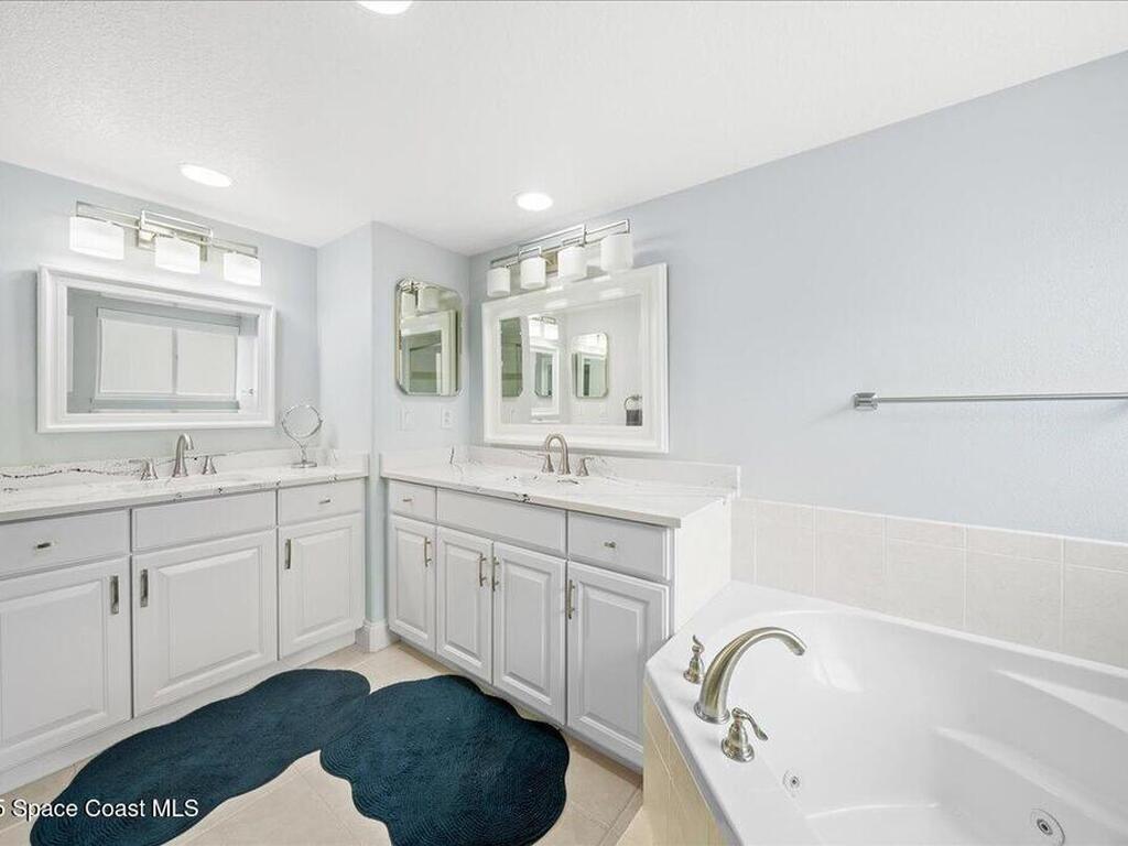 752 Bayside Dr, Cape Canaveral, FL 32920