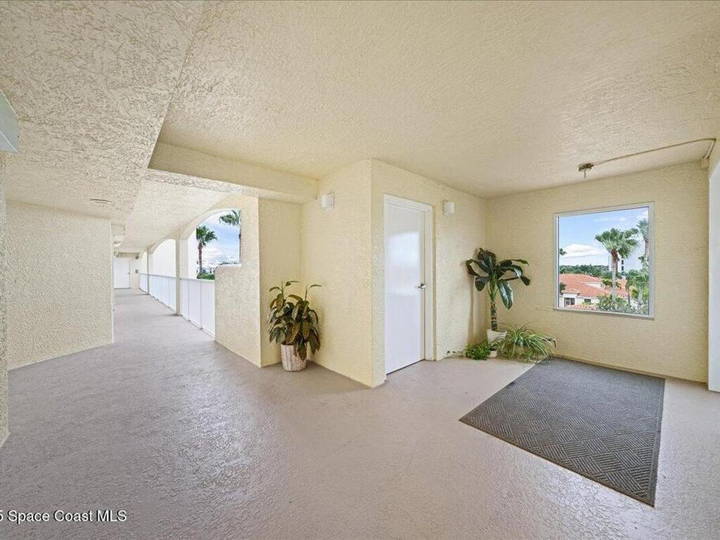 752 Bayside Dr, Cape Canaveral, FL 32920