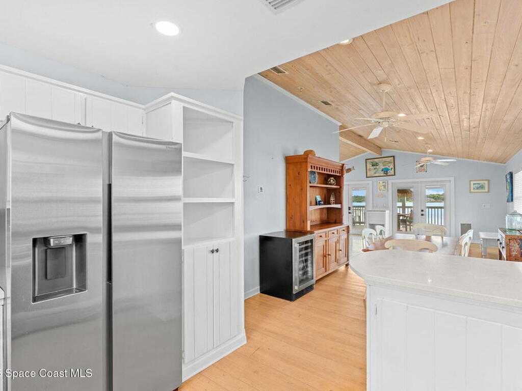 25 Vip Island, Grant-Valkaria, FL 32949