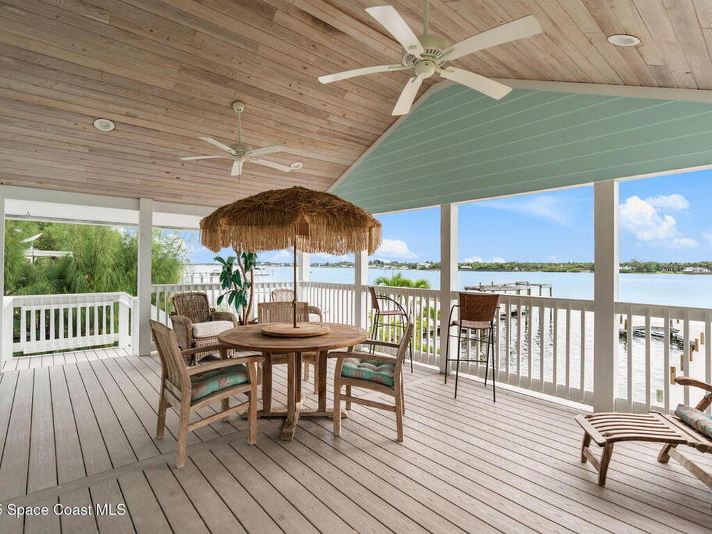 25 Vip Island, Grant-Valkaria, FL 32949