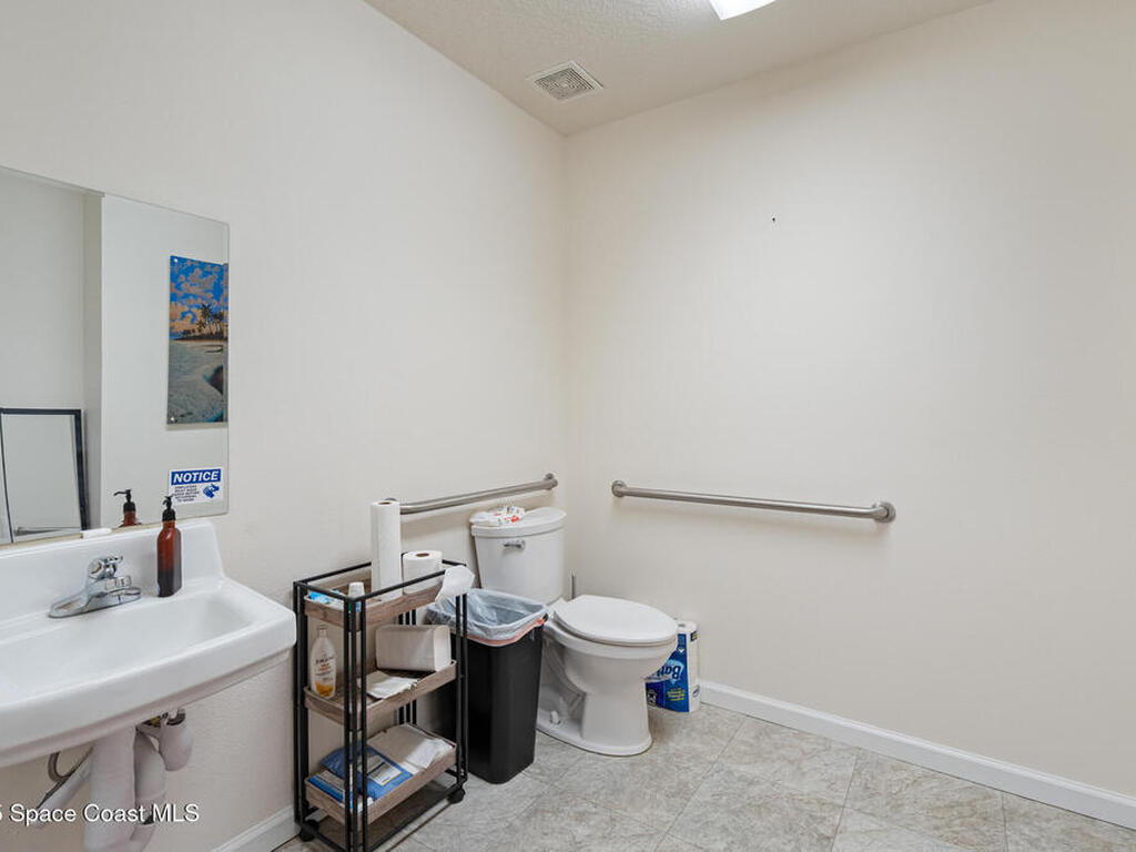 2006 Vernon Place, Melbourne, FL 32901