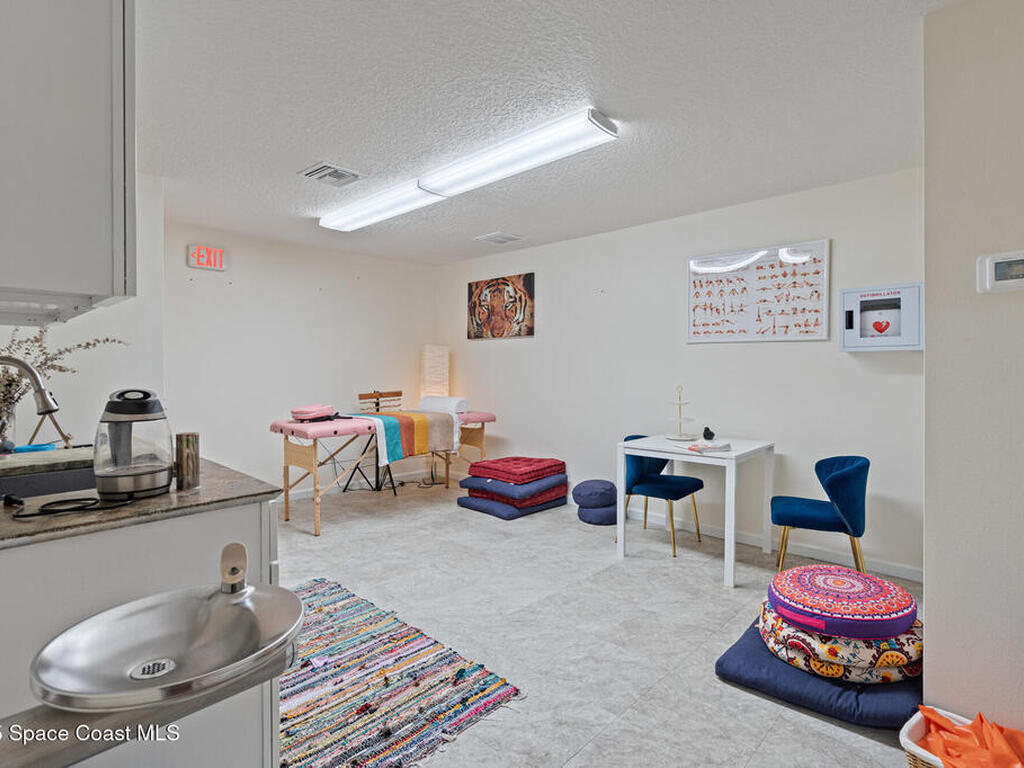 2006 Vernon Place, Melbourne, FL 32901