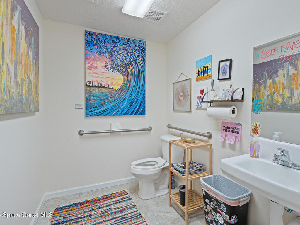 2006 Vernon Place, Melbourne, FL 32901