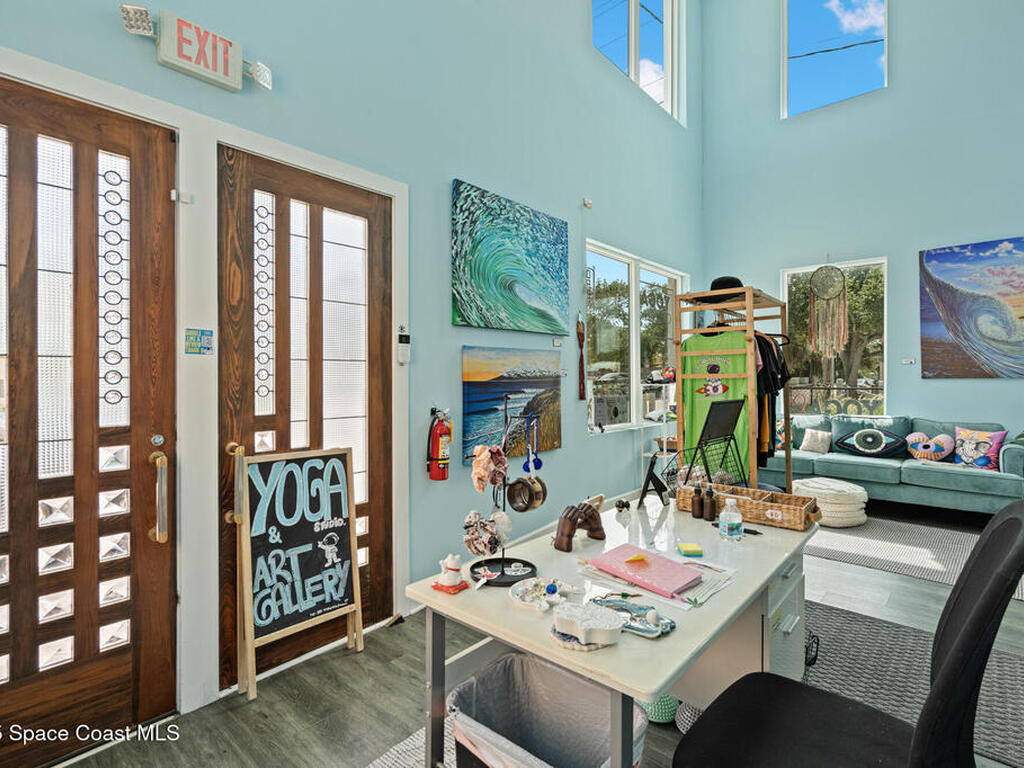 2006 Vernon Place, Melbourne, FL 32901