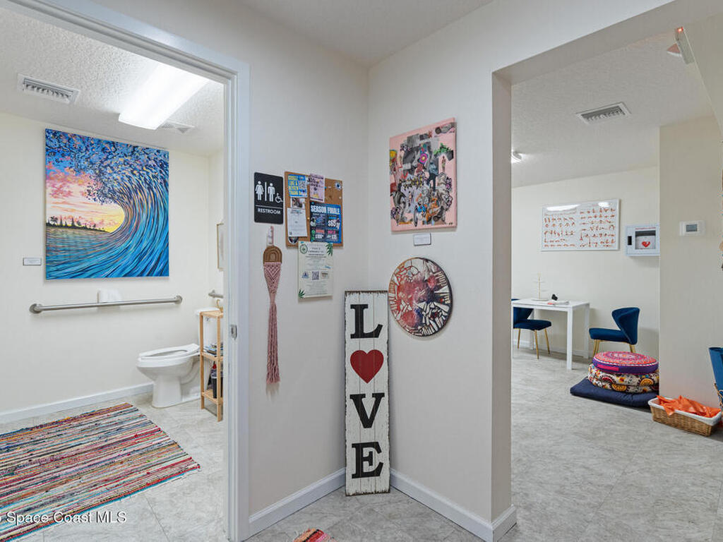 2006 Vernon Place, Melbourne, FL 32901