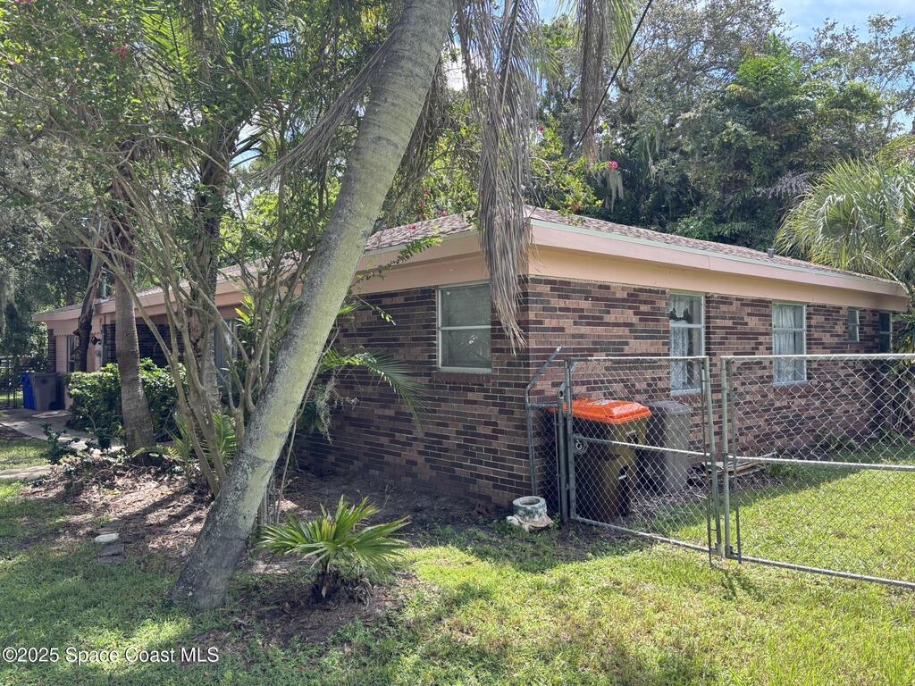 615 4th Street, Vero Beach, FL 32962