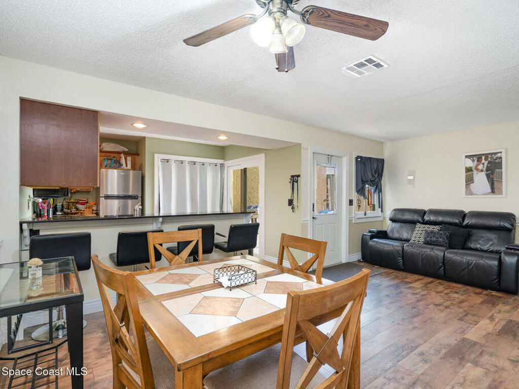 1010 Abada Court, Palm Bay, FL 32905