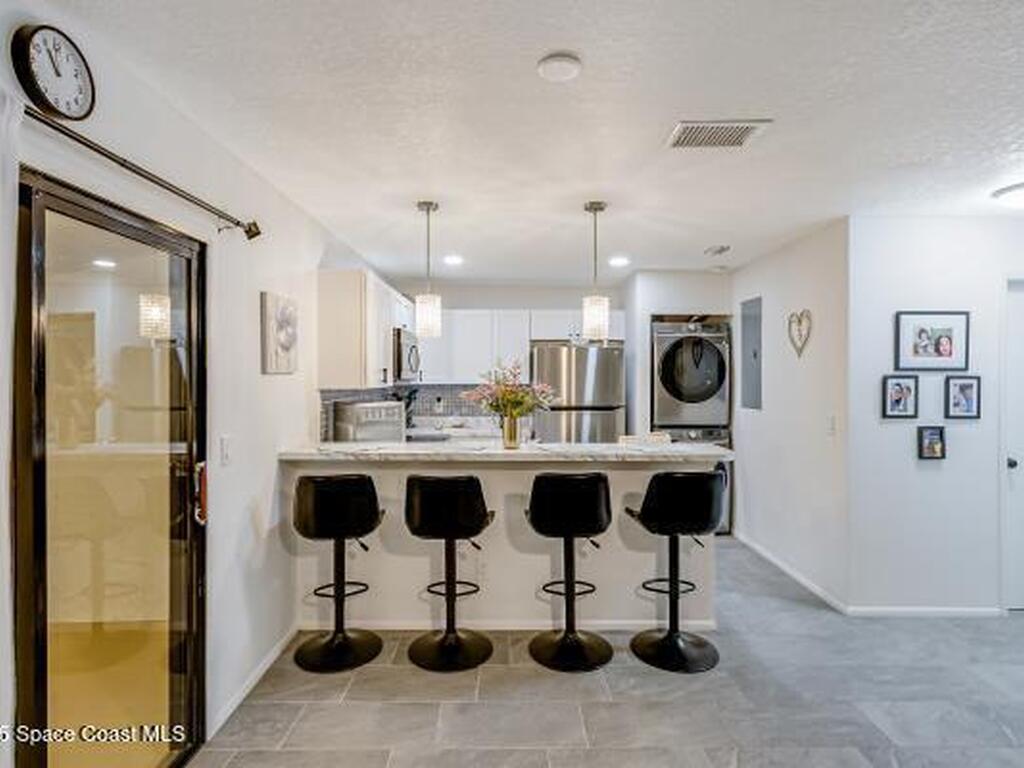 1011 Abada Court, Palm Bay, FL 32905