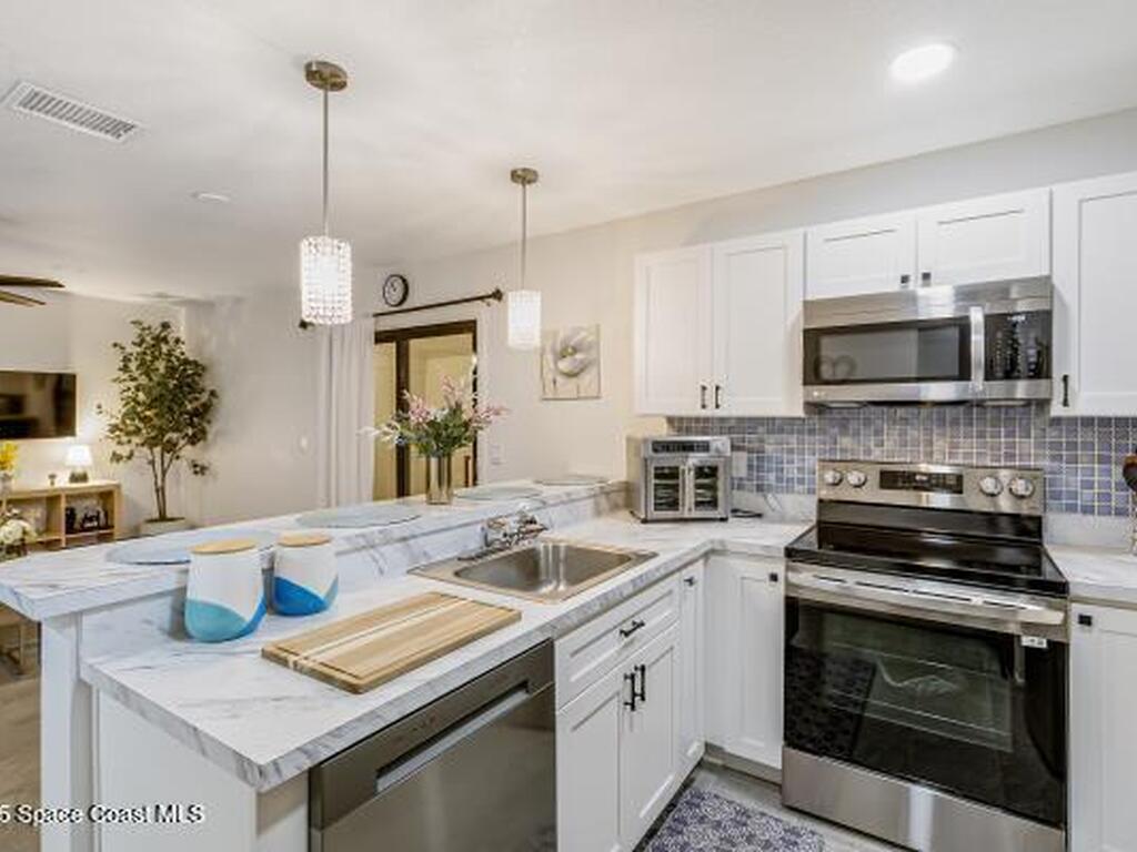 1011 Abada Court, Palm Bay, FL 32905