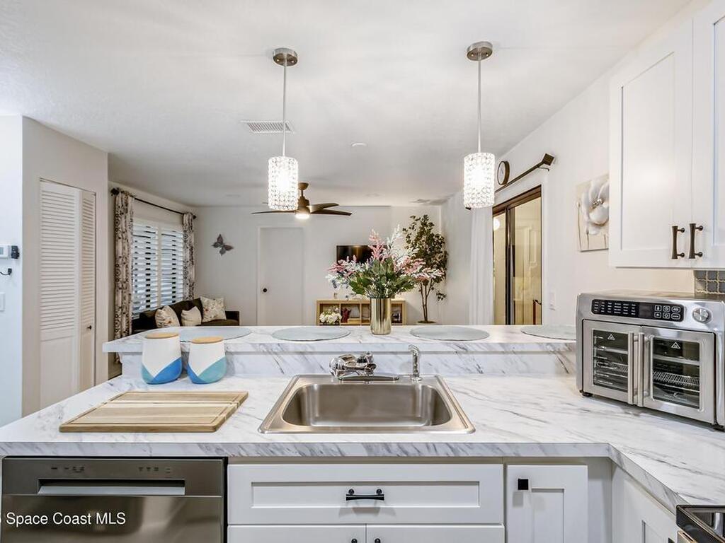 1011 Abada Court, Palm Bay, FL 32905