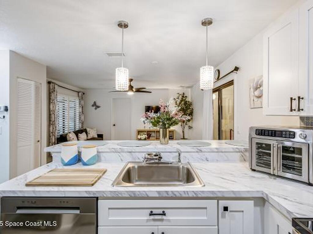 1011 Abada Court, Palm Bay, FL 32905