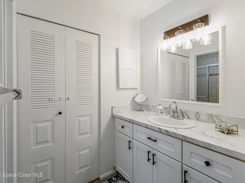 1011 Abada Court, Palm Bay, FL 32905