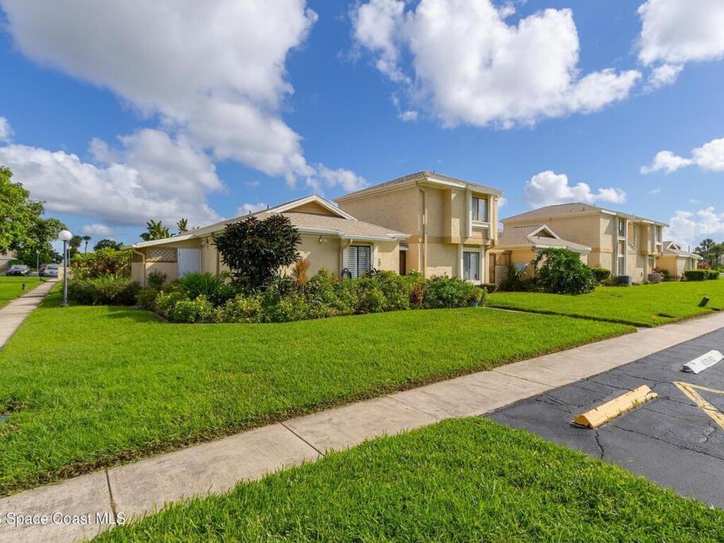 1011 Abada Court, Palm Bay, FL 32905