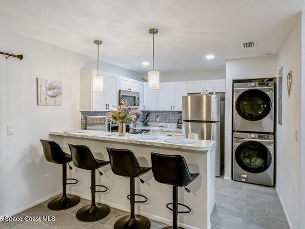 1011 Abada Court, Palm Bay, FL 32905