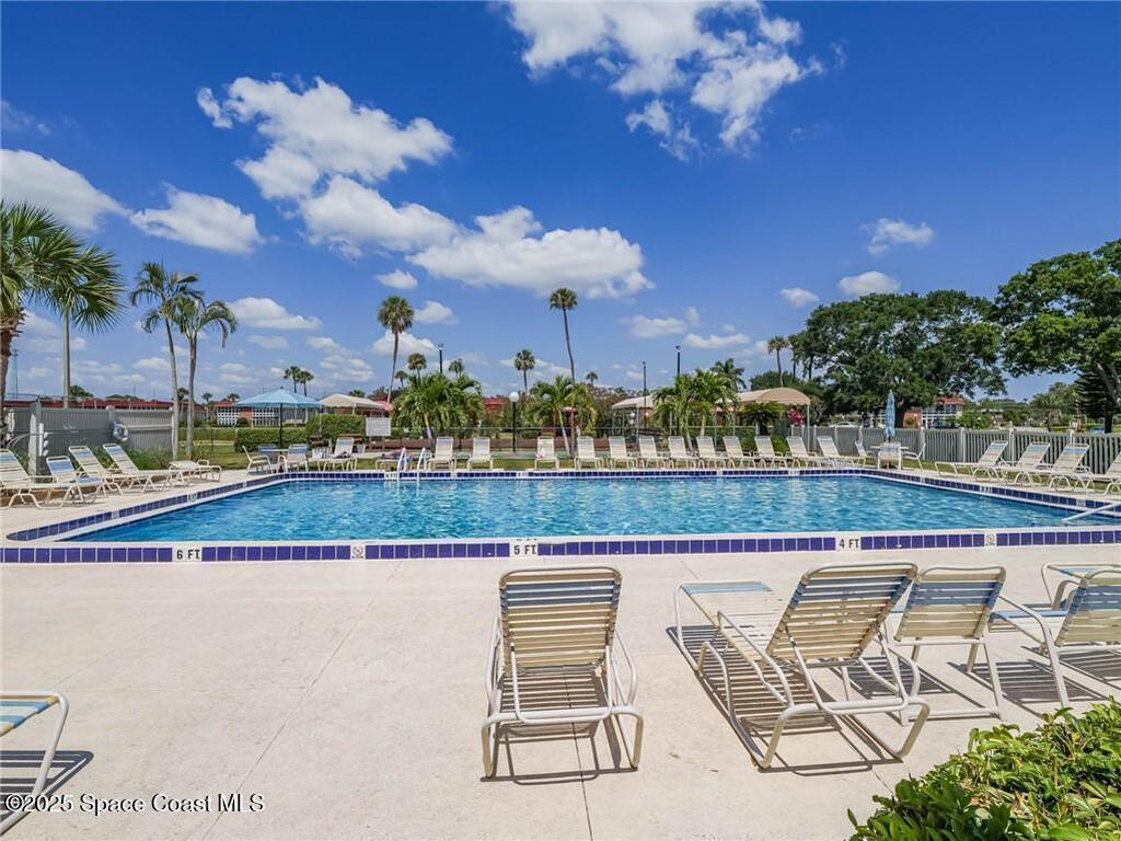 111 Springlake Court, Vero Beach, FL 32962