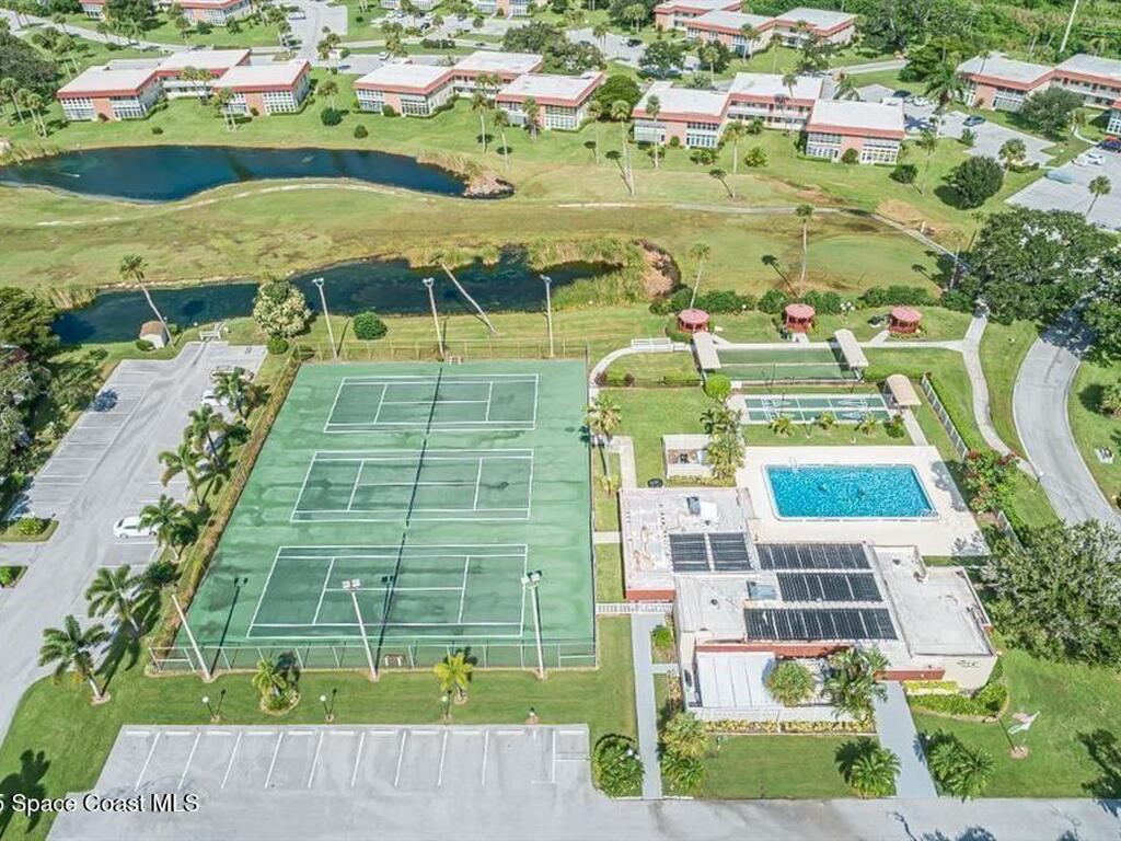 111 Springlake Court, Vero Beach, FL 32962