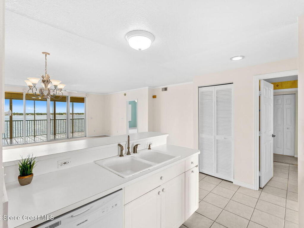 102 Riverside Drive, Cocoa, FL 32922