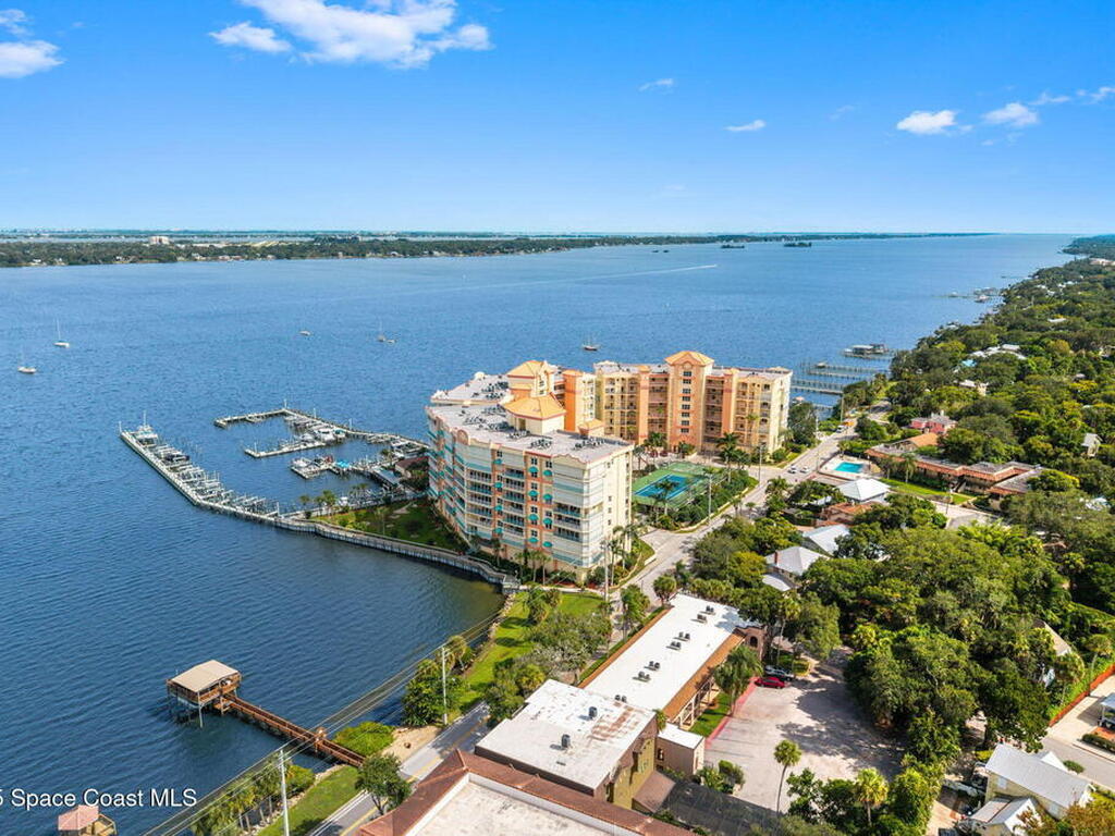 102 Riverside Drive, Cocoa, FL 32922