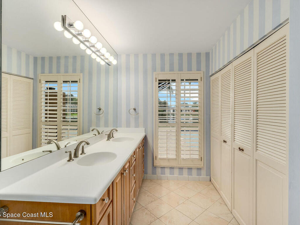 38 Cache Cay Drive, Vero Beach, FL 32963