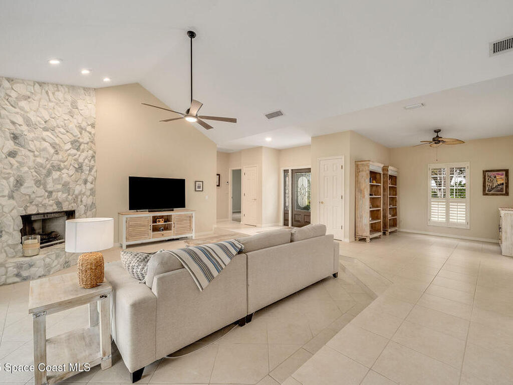 38 Cache Cay Drive, Vero Beach, FL 32963