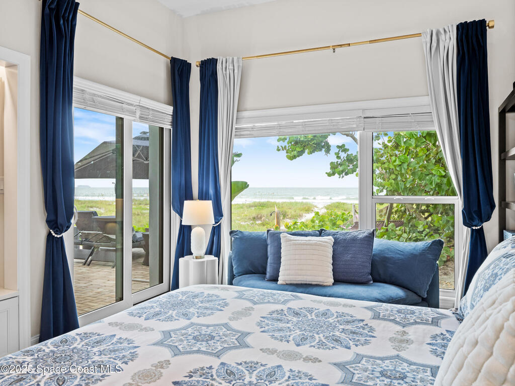 933 S Atlantic Avenue, Cocoa Beach, FL 32931