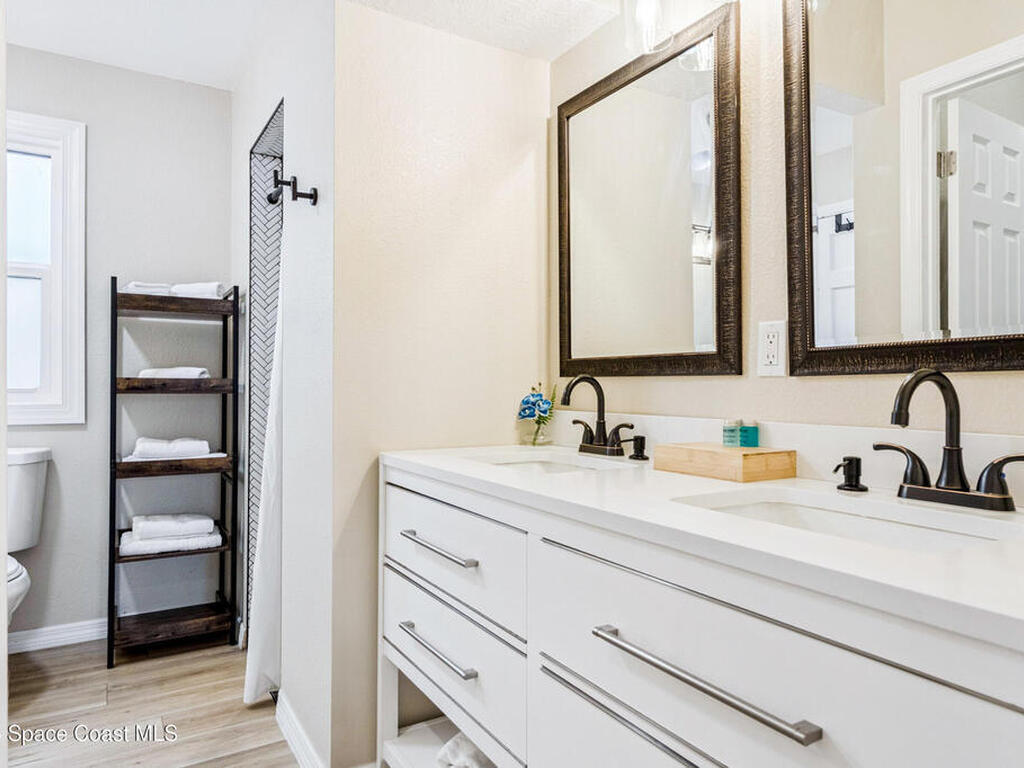 933 S Atlantic Avenue, Cocoa Beach, FL 32931