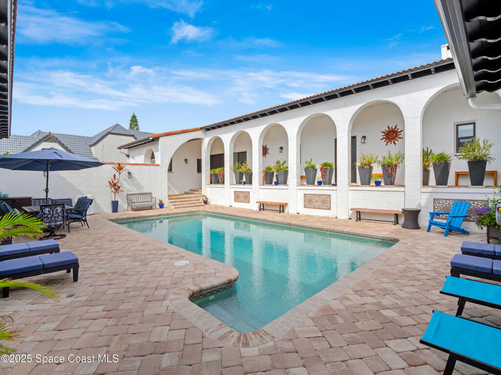 933 S Atlantic Avenue, Cocoa Beach, FL 32931