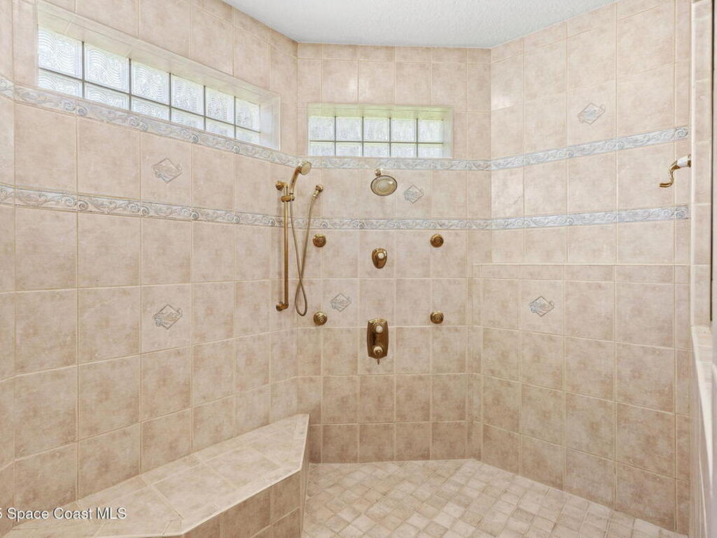 3061 Southern Oaks Drive, Merritt Island, FL 32952