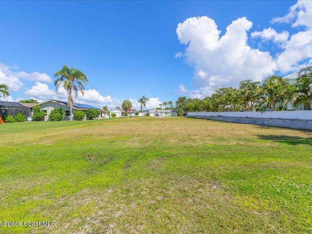 10 Fairway Drive, Cocoa Beach, FL 32931