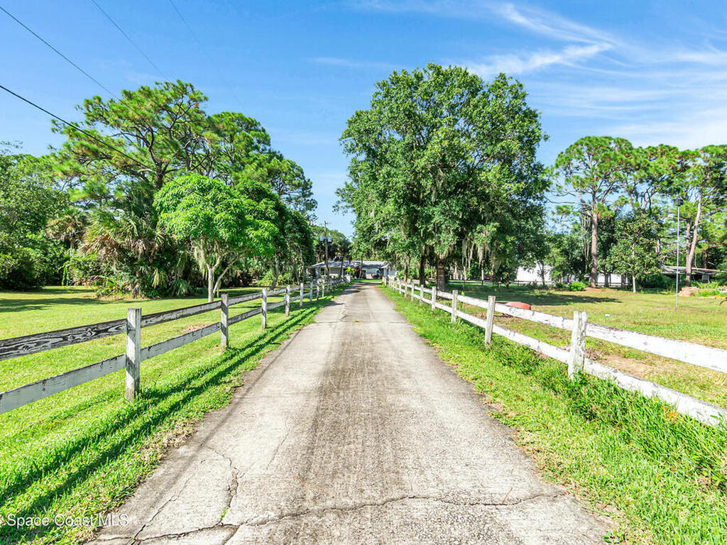 510 Chase Hammock Road, Merritt Island, FL 32953