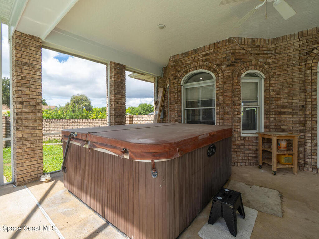 772 Oak Park Drive, Suntree, FL 32940