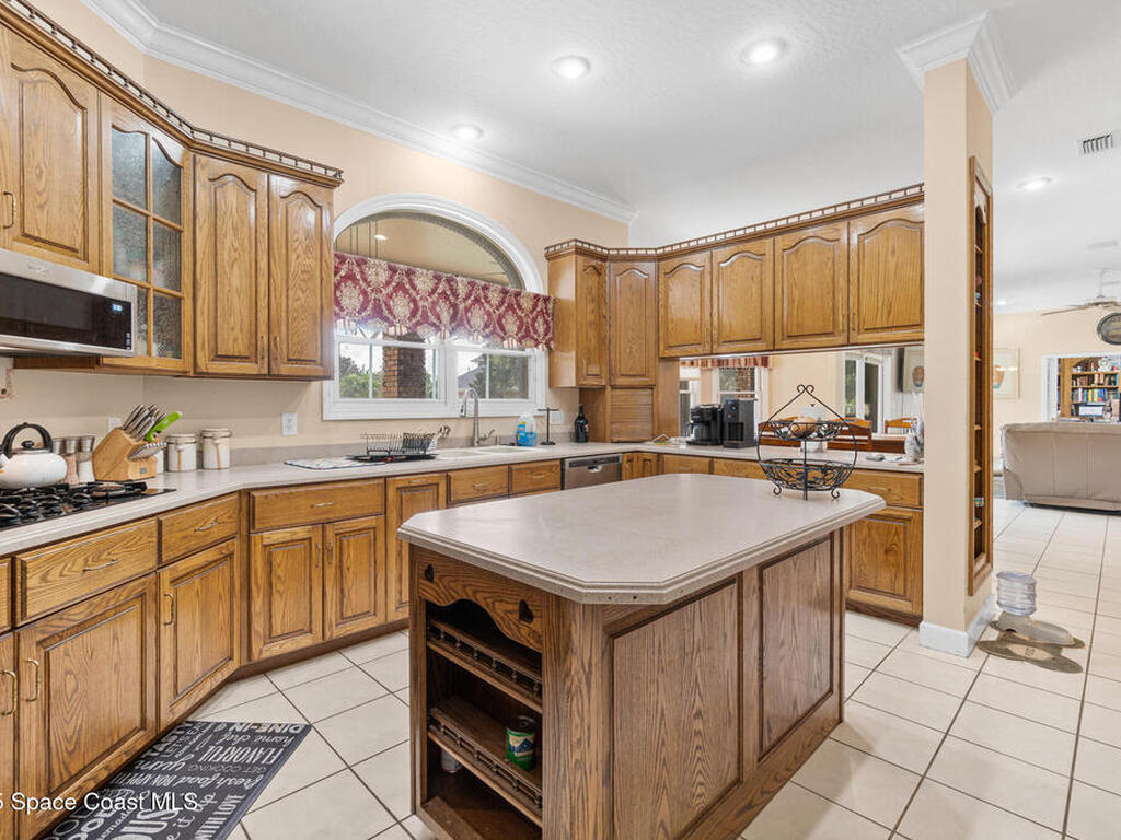 772 Oak Park Drive, Suntree, FL 32940