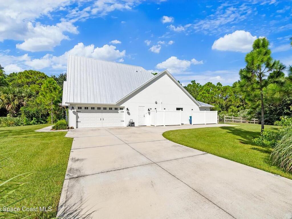 7010 Indian River Boulevard, Grant-Valkaria, FL 32949