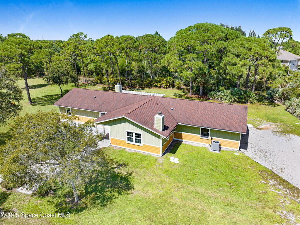 6570 Whispering Pines Lane, Grant, FL 32949