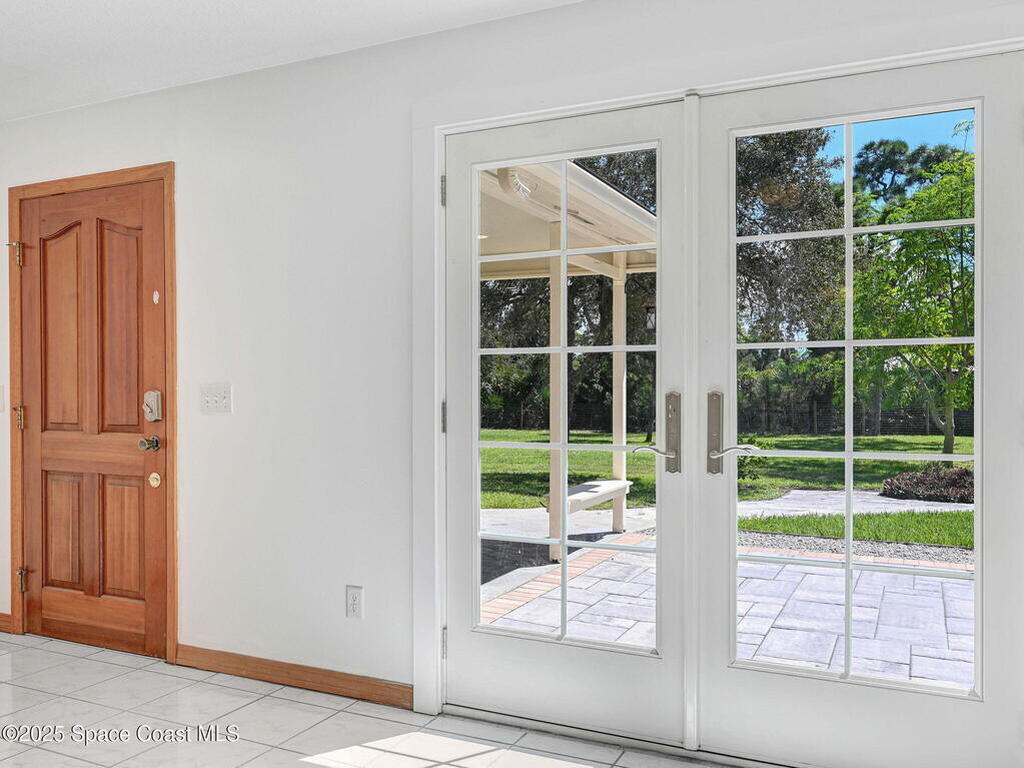 6570 Whispering Pines Lane, Grant, FL 32949