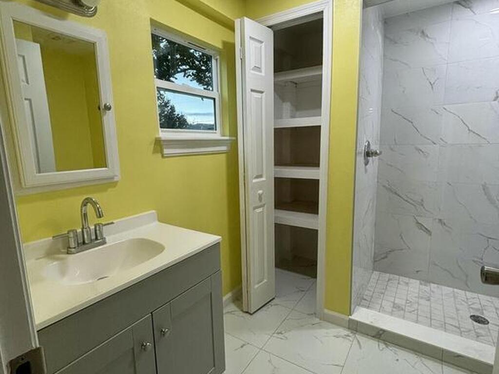 2660 Pine Street, Palm Bay, FL 32905