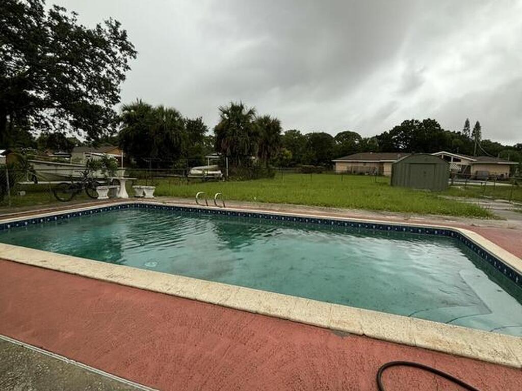 2660 Pine Street, Palm Bay, FL 32905