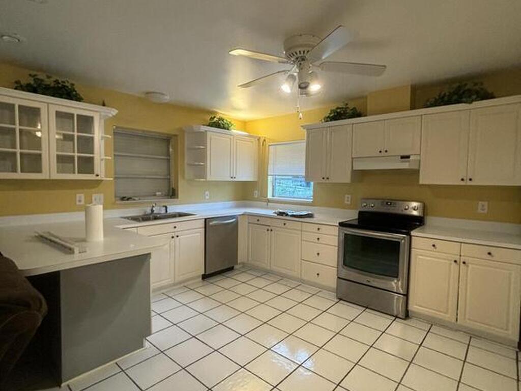 2660 Pine Street, Palm Bay, FL 32905