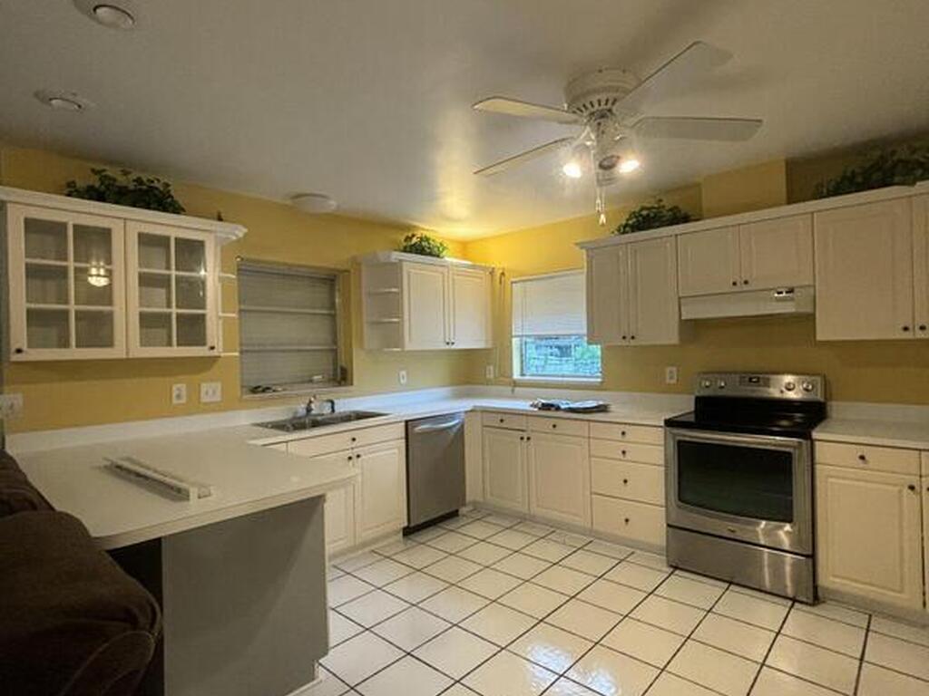 2660 Pine Street, Palm Bay, FL 32905