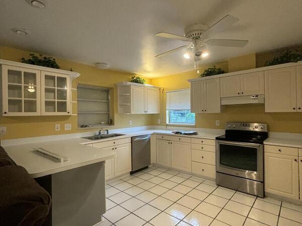 2660 Pine Street, Palm Bay, FL 32905