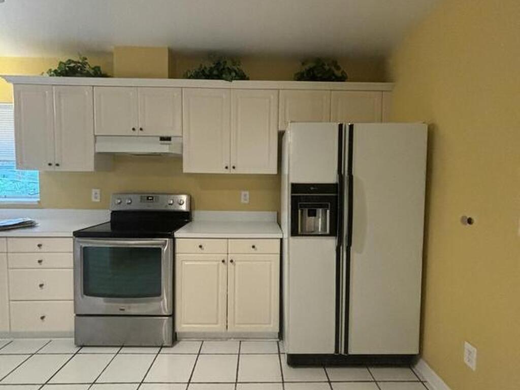 2660 Pine Street, Palm Bay, FL 32905