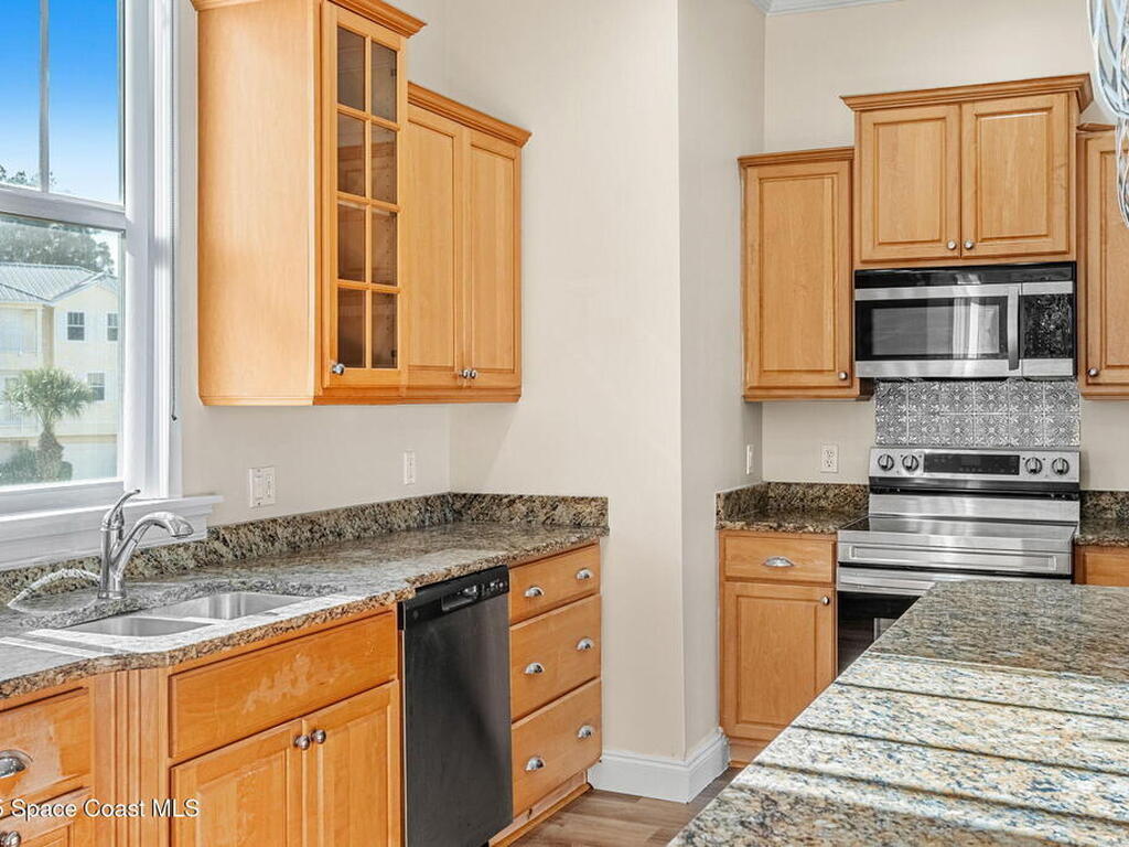 890 NE Vignoles Avenue, Palm Bay, FL 32905